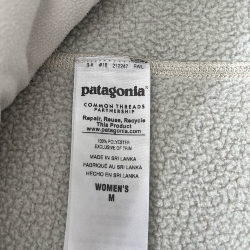 Patagonia Women’s’ Outwear Vest Tan Med - Picture 6 of 6